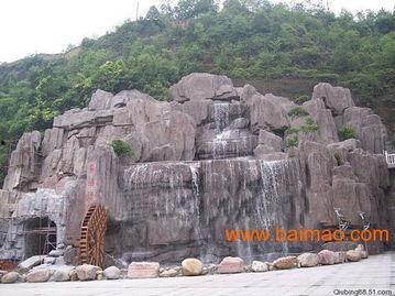 青岛假山吃瓜事件视频曝光,视频曝光引发网友热议