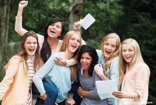 留学法国姐妹分队视频吃瓜,揭秘留学生活趣味瞬间