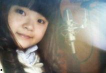 搞笑吃瓜的女孩视频播放,网友直呼“太解压”