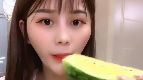 旅游吃瓜小姐姐视频下载