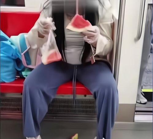 淡定吃瓜女孩,看透娱乐圈风云，笑对人生百态