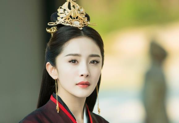 林陌早朝吃瓜,宫廷八卦，瓜田李下话权谋