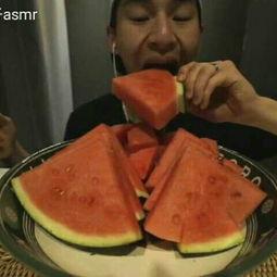 瓜哥吃瓜理发店视频,揭秘网红理发店的日常趣事