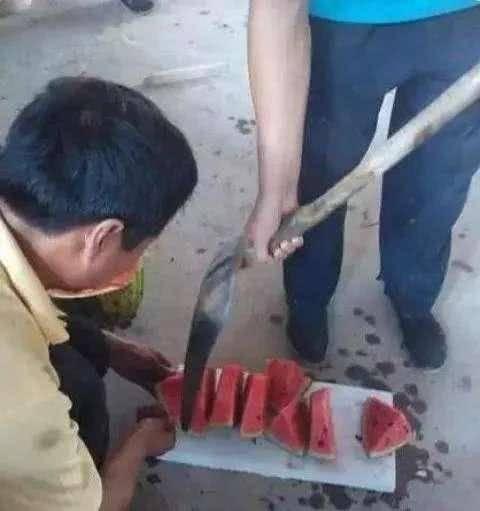 铁锹吃瓜神器怎么做视频,创意视频制作攻略