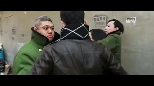 半路打劫吃瓜是真的吗视频,揭秘网络视频背后的真相